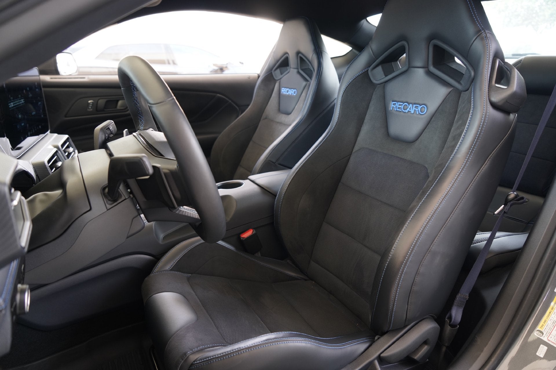 2025 Ford Mustang Dark Horse