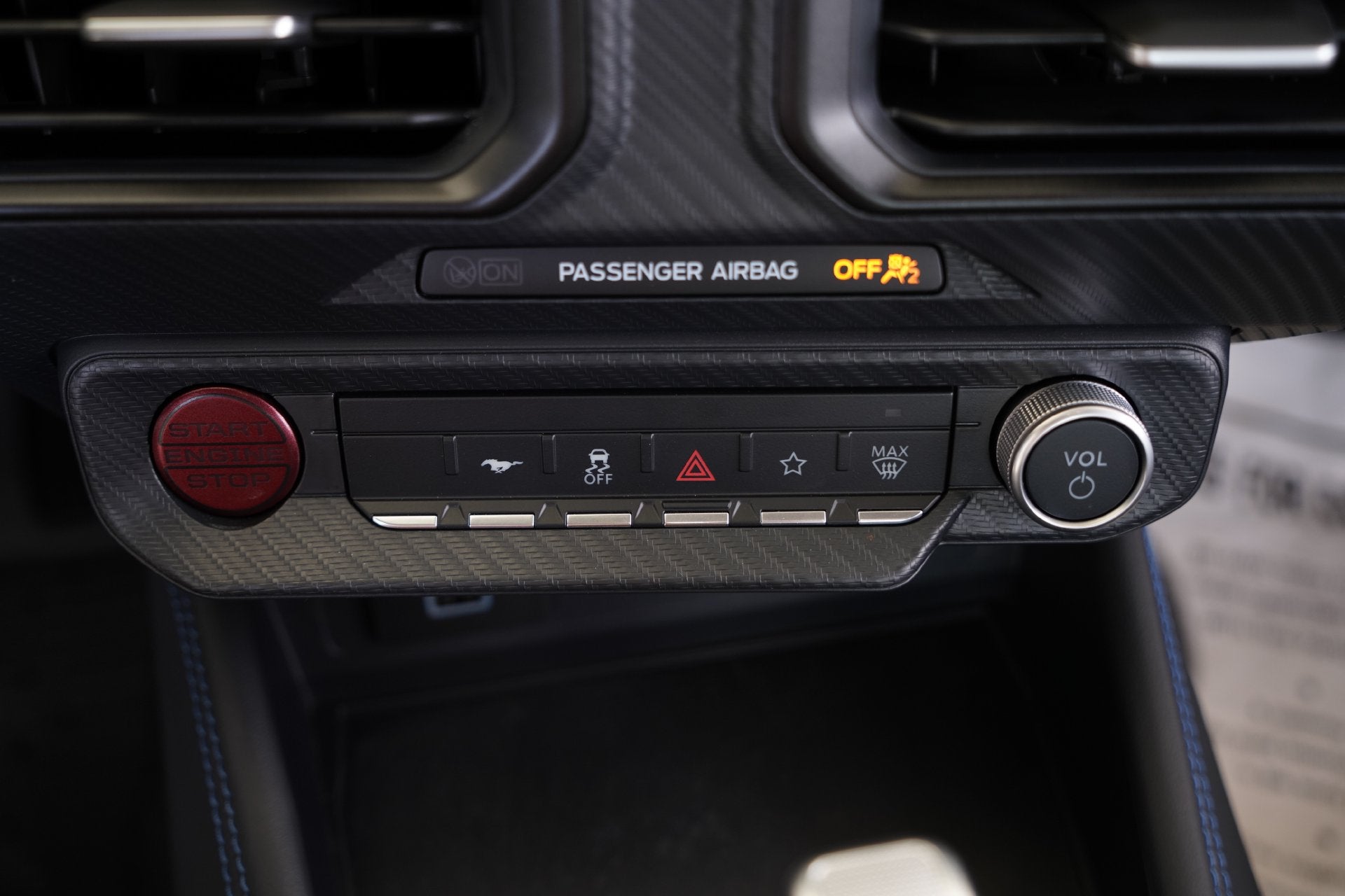 2025 Ford Mustang Dark Horse