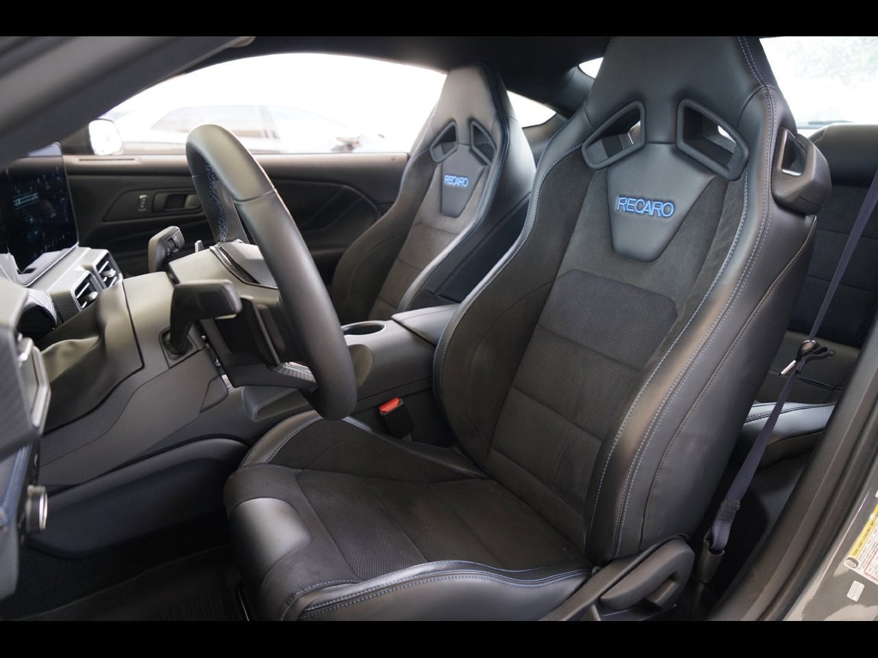 2025 Ford Mustang Dark Horse