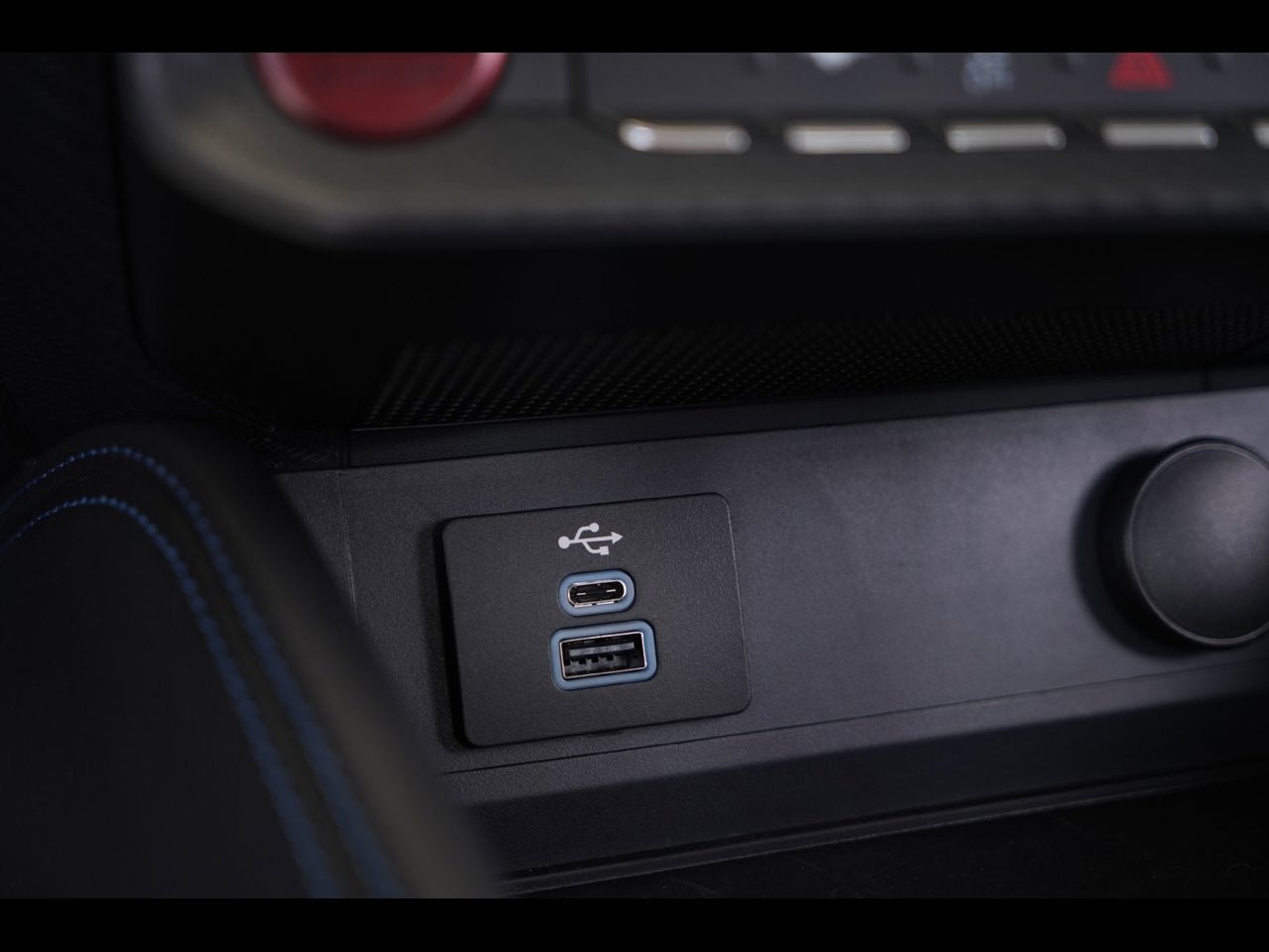 2025 Ford Mustang Dark Horse