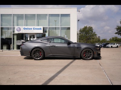 2025 Ford Mustang Dark Horse
