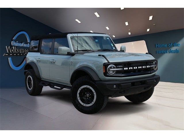 2023 Ford Bronco Base