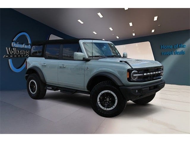 2023 Ford Bronco Base