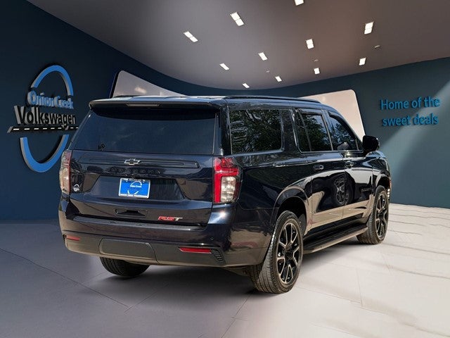 2023 Chevrolet Suburban RST
