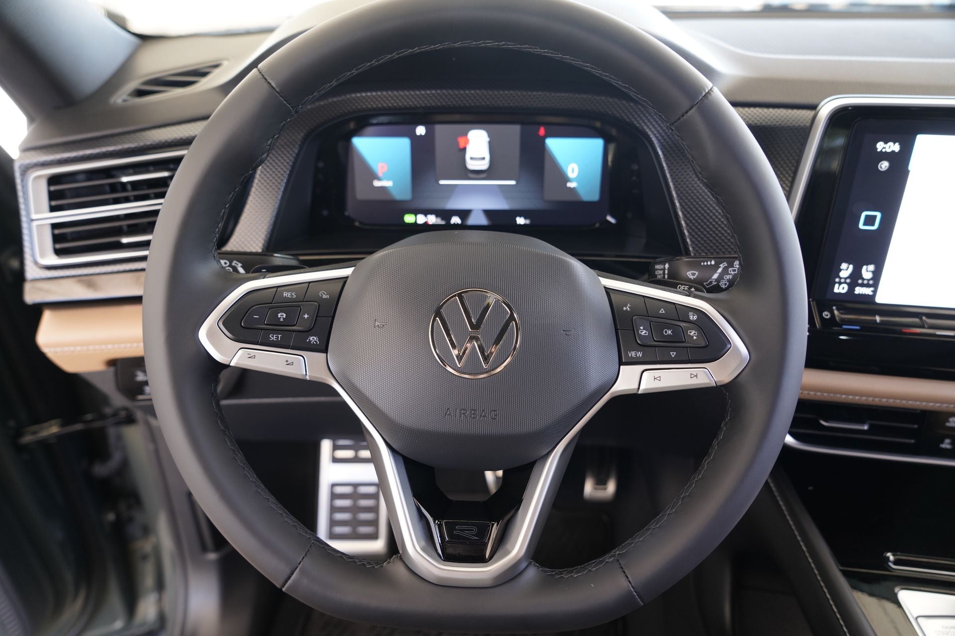 2026 Volkswagen Atlas Cross Sport 2.0T SEL R-Line Black 4MOTION