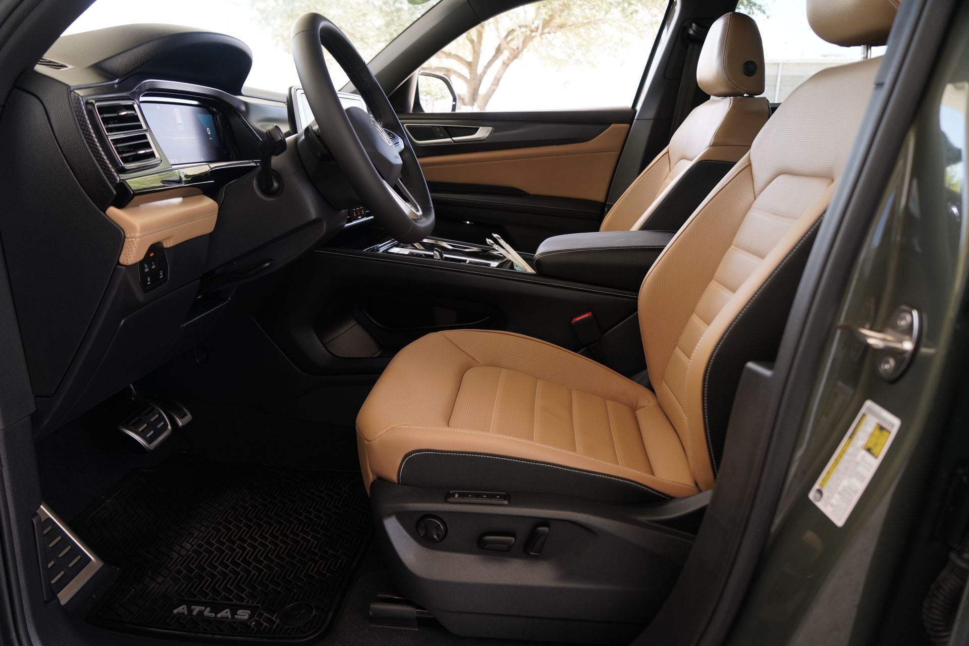 2026 Volkswagen Atlas Cross Sport 2.0T SEL R-Line Black 4MOTION
