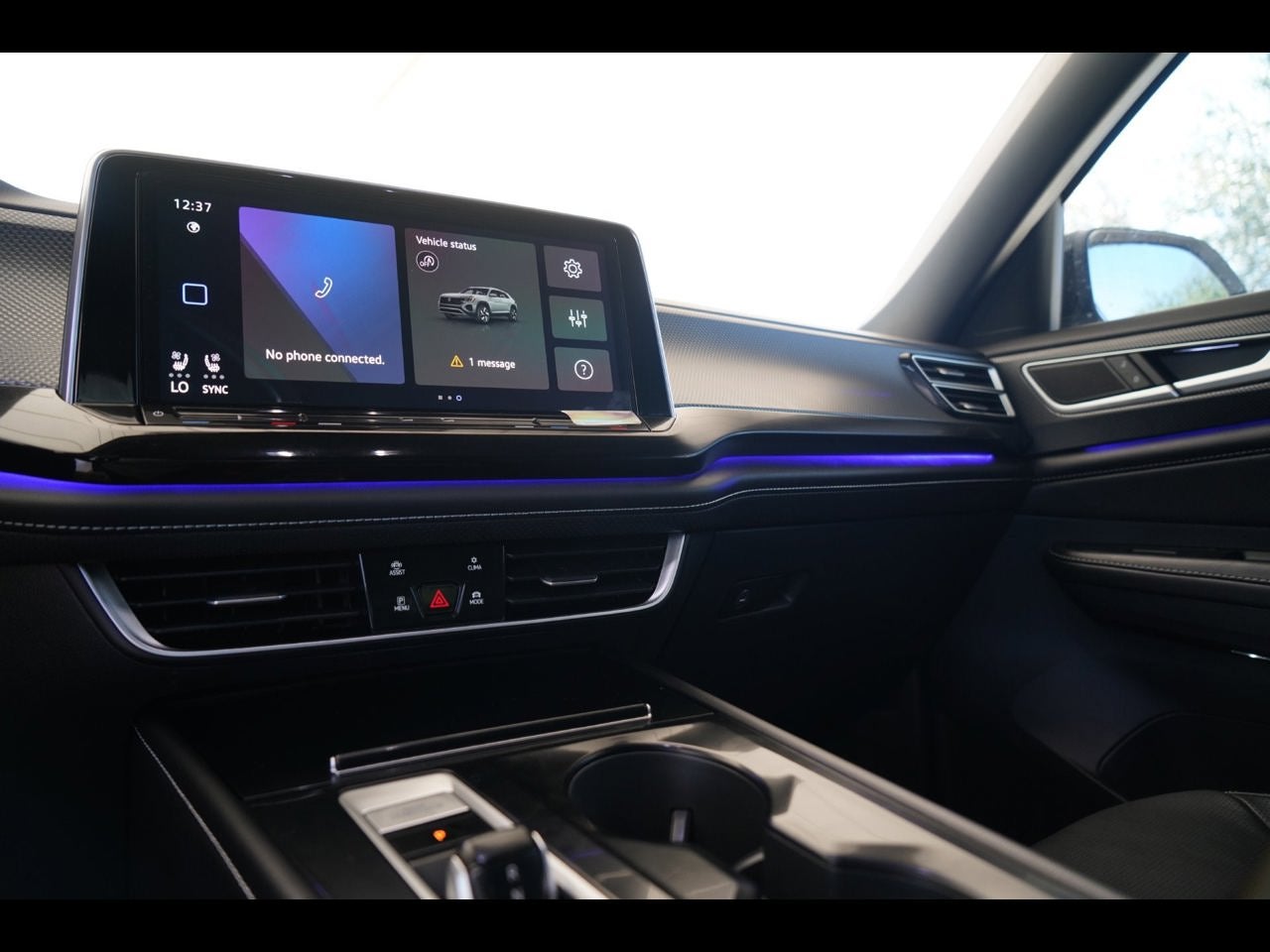 2026 Volkswagen Atlas Cross Sport 2.0T SEL R-Line Black