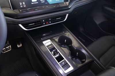2026 Volkswagen Atlas Cross Sport SEL R-Line Black