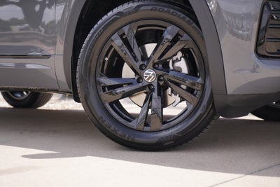 2026 Volkswagen Atlas Cross Sport SEL R-Line Black