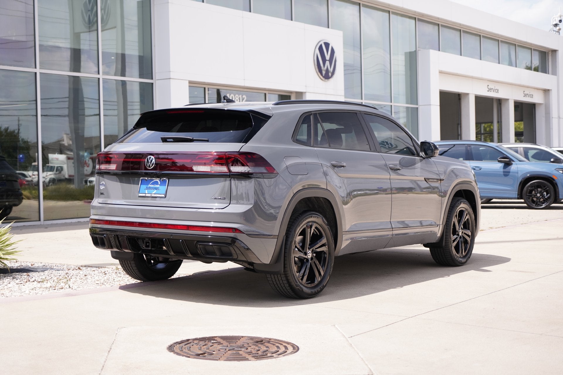 2026 Volkswagen Atlas Cross Sport SEL R-Line Black