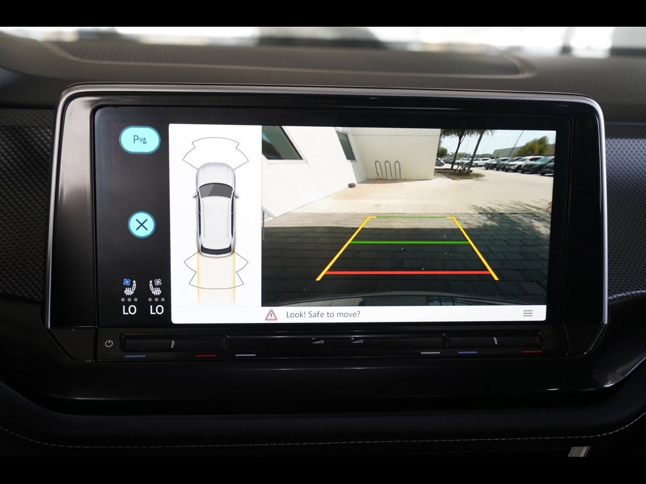 2026 Volkswagen Atlas Cross Sport SEL R-Line Black