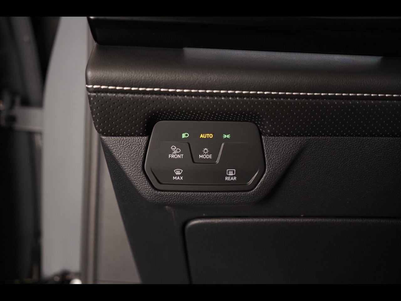 2026 Volkswagen Atlas Cross Sport SEL R-Line Black