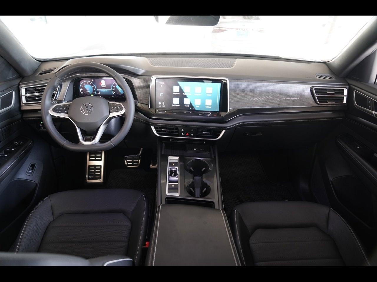 2026 Volkswagen Atlas Cross Sport SEL R-Line Black