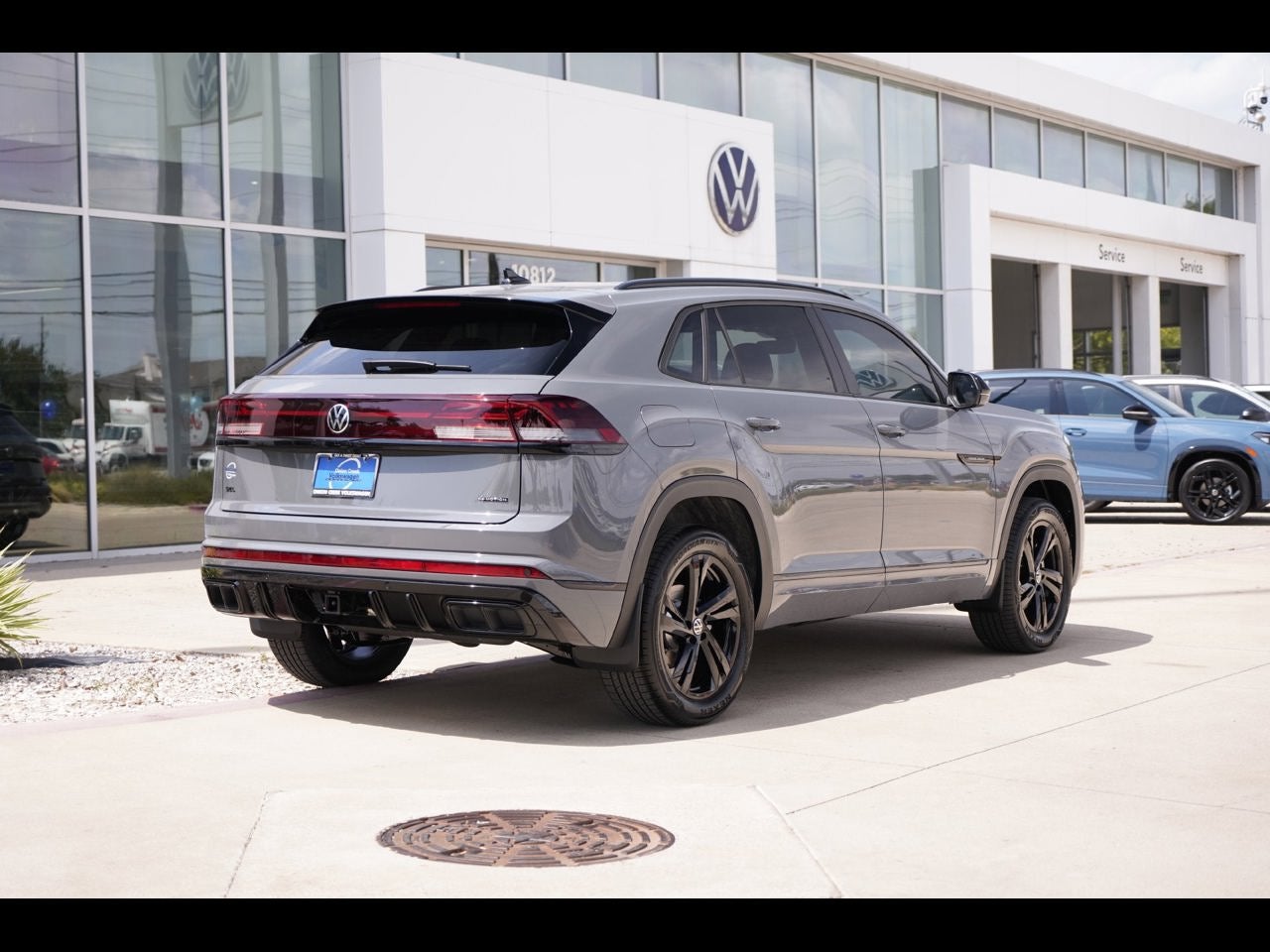 2026 Volkswagen Atlas Cross Sport SEL R-Line Black
