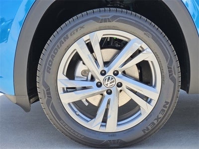 2024 Volkswagen Atlas Cross Sport 2.0T SEL R-Line