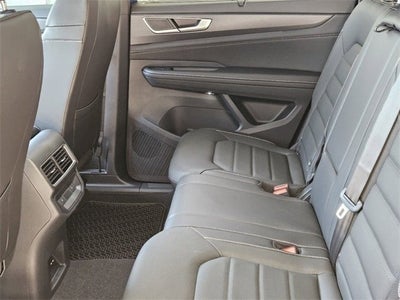 2024 Volkswagen Atlas Cross Sport 2.0T SEL R-Line