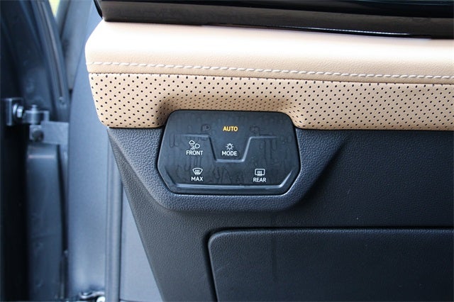 2025 Volkswagen Atlas Cross Sport 2.0T SEL R-Line Black