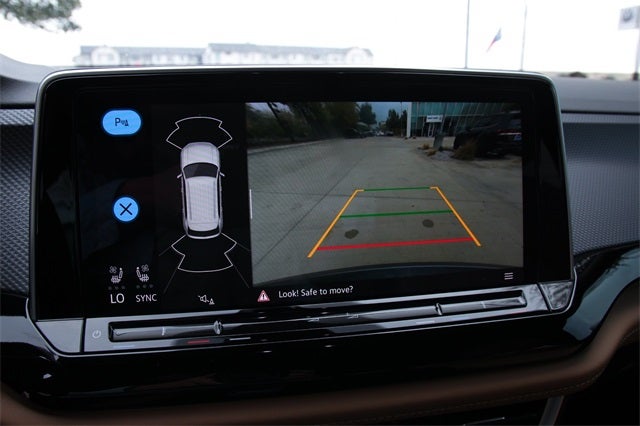 2025 Volkswagen Atlas Cross Sport 2.0T SEL R-Line Black