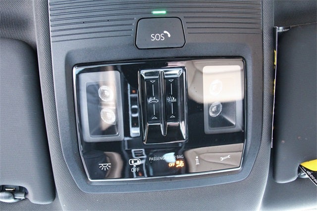 2025 Volkswagen Atlas Cross Sport 2.0T SEL R-Line Black