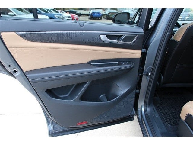 2025 Volkswagen Atlas Cross Sport 2.0T SEL R-Line Black