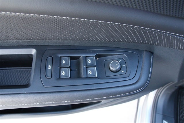 2025 Volkswagen Atlas Cross Sport 2.0T SEL R-Line Black