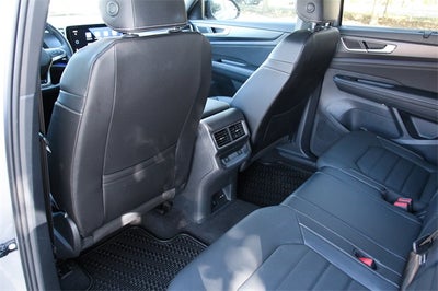 2025 Volkswagen Atlas Cross Sport 2.0T SEL R-Line Black