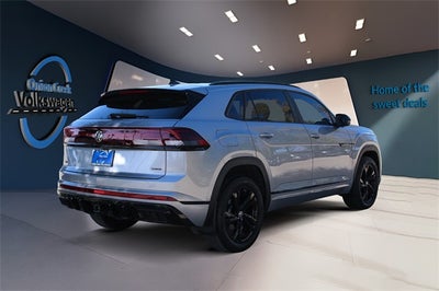 2025 Volkswagen Atlas Cross Sport 2.0T SEL R-Line Black