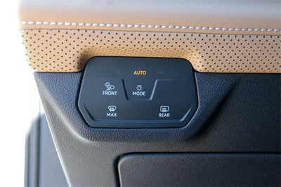 2026 Volkswagen Atlas Cross Sport 2.0T SEL