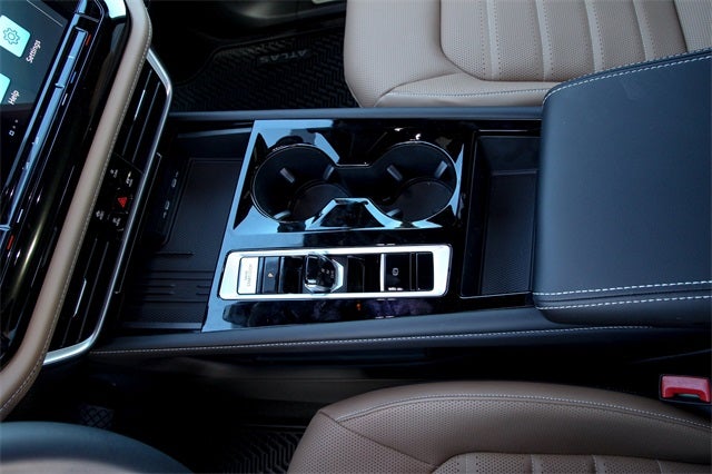 2026 Volkswagen Atlas Cross Sport 2.0T SEL