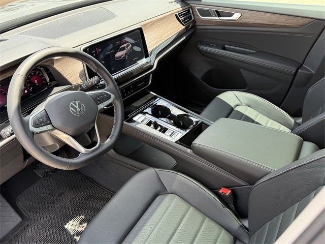 2025 Volkswagen Atlas 2.0T SEL