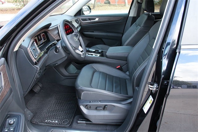 2025 Volkswagen Atlas 2.0T SEL