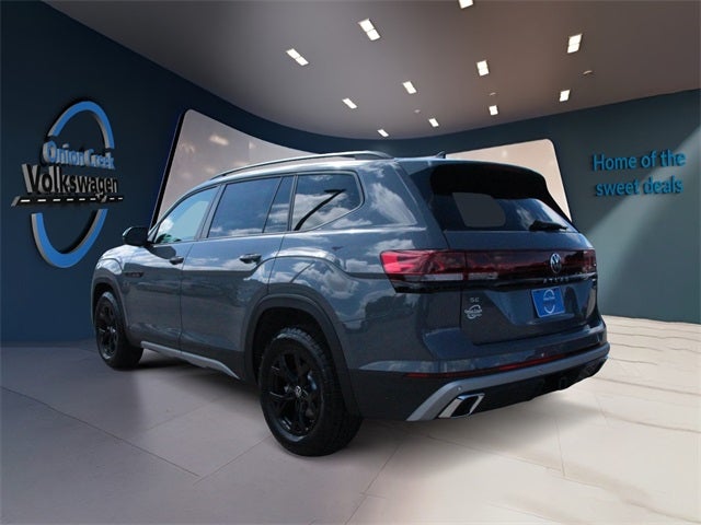 2025 Volkswagen Atlas 2.0T Peak Edition