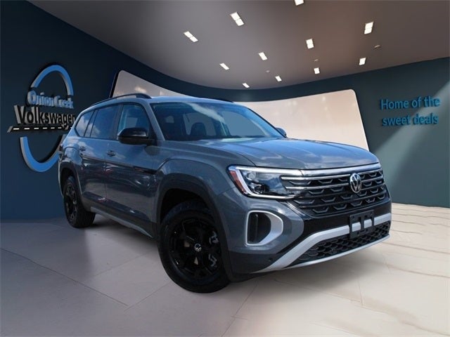2025 Volkswagen Atlas 2.0T Peak Edition
