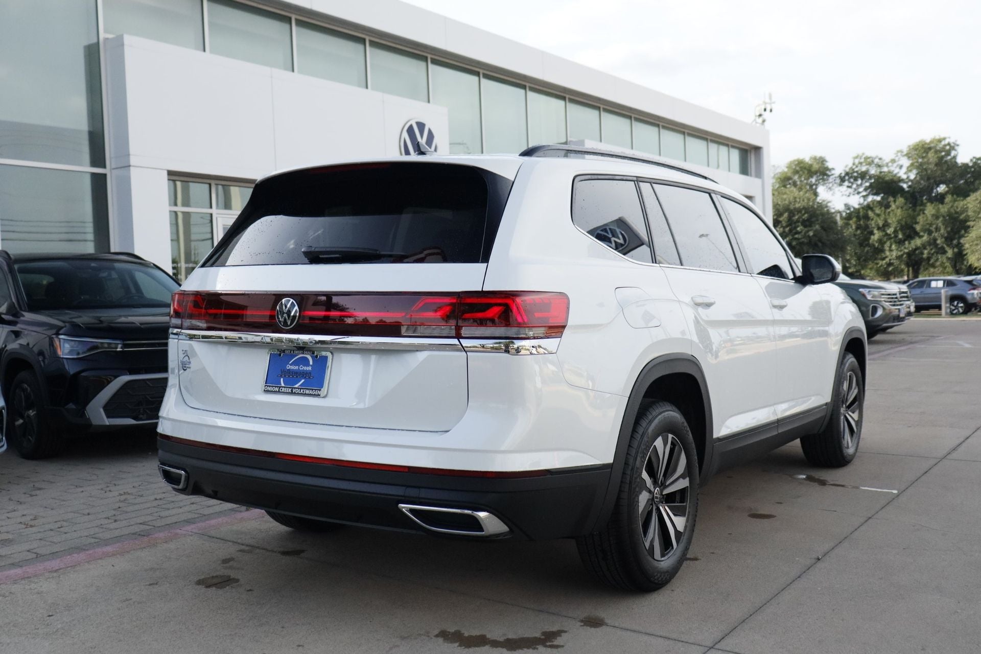 2026 Volkswagen Atlas 2.0T SE