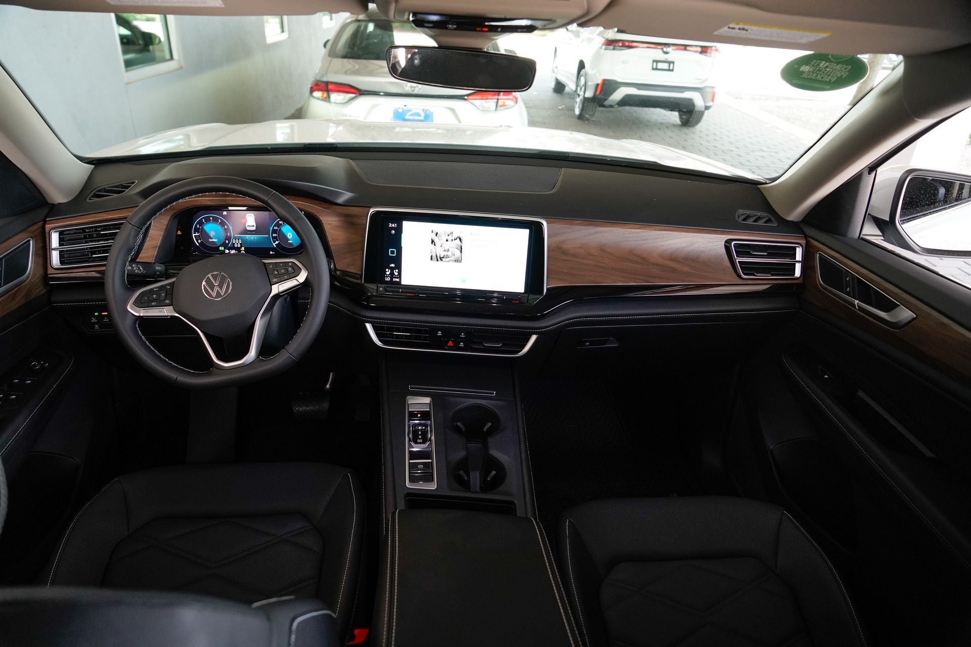2026 Volkswagen Atlas 2.0T SE