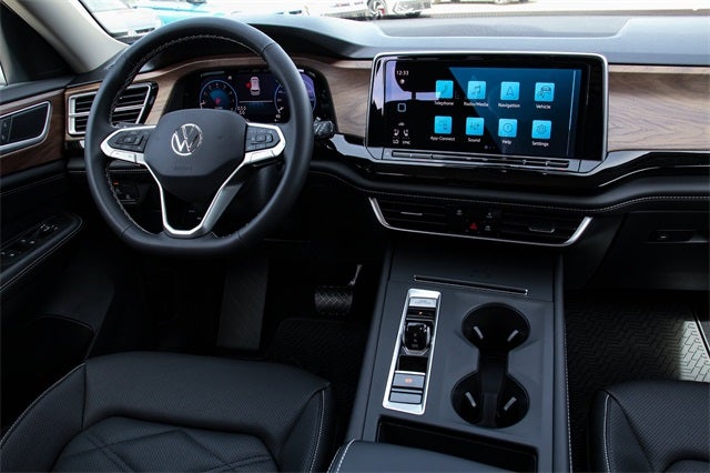 2026 Volkswagen Atlas 2.0T SE