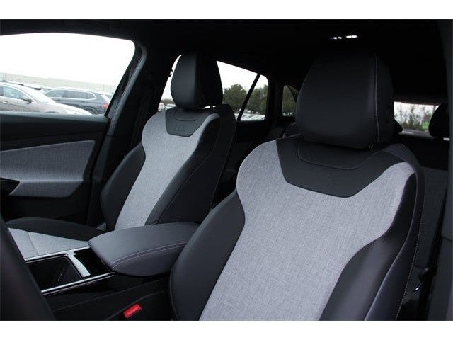 2025 Volkswagen ID.4 Pro