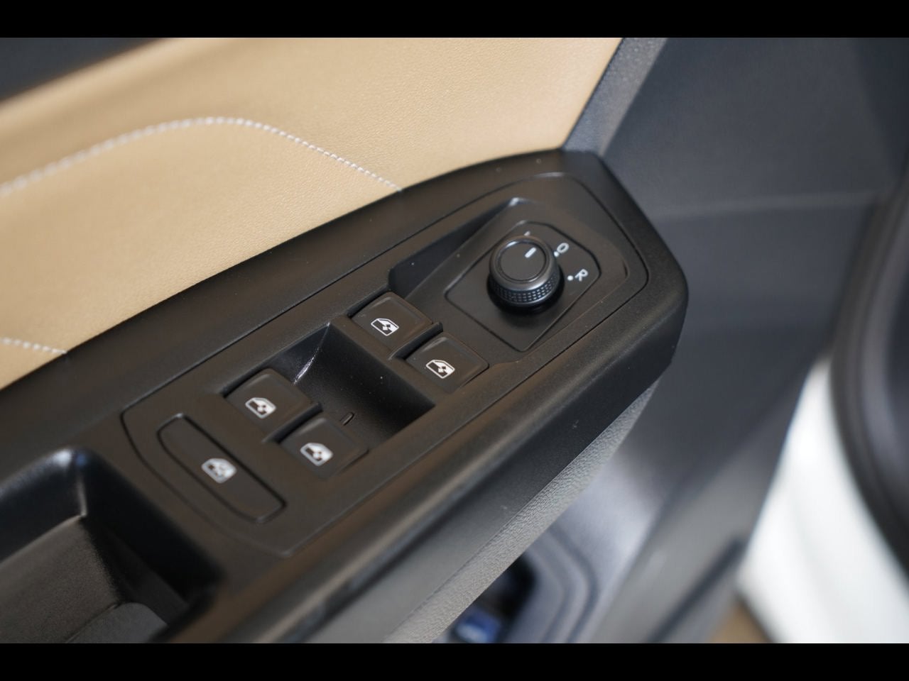 2020 Volkswagen Atlas Cross Sport 2.0T SEL
