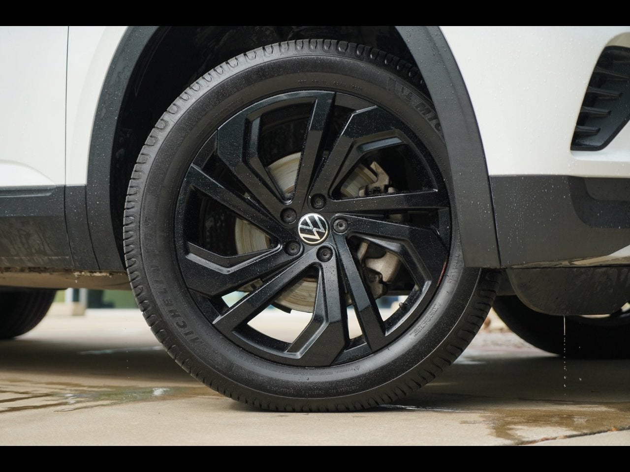 2020 Volkswagen Atlas Cross Sport 2.0T SEL