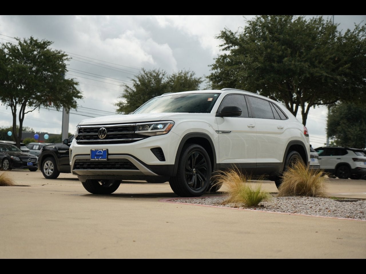2020 Volkswagen Atlas Cross Sport 2.0T SEL