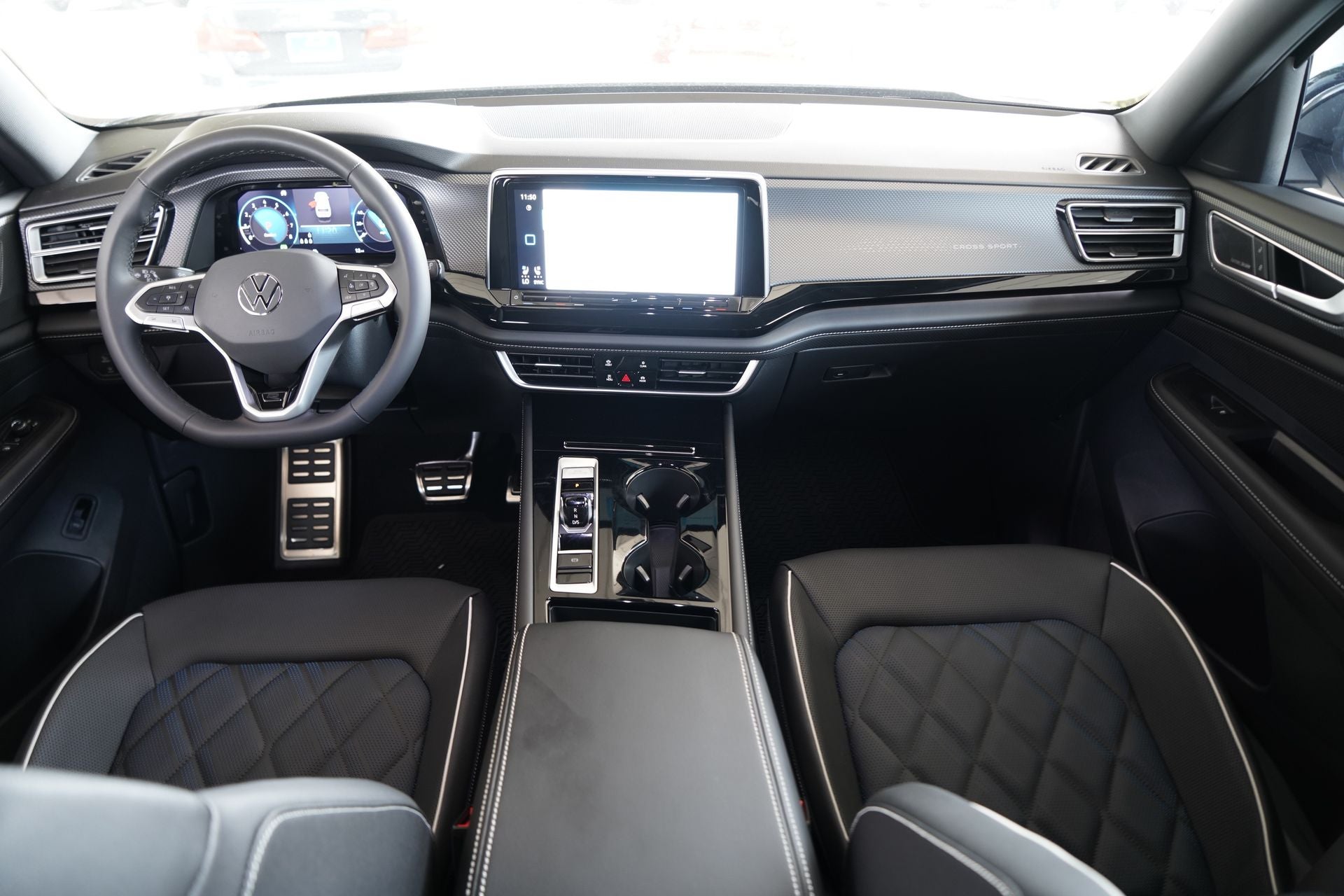 2026 Volkswagen Atlas Cross Sport 2.0T SEL Premium R-Line