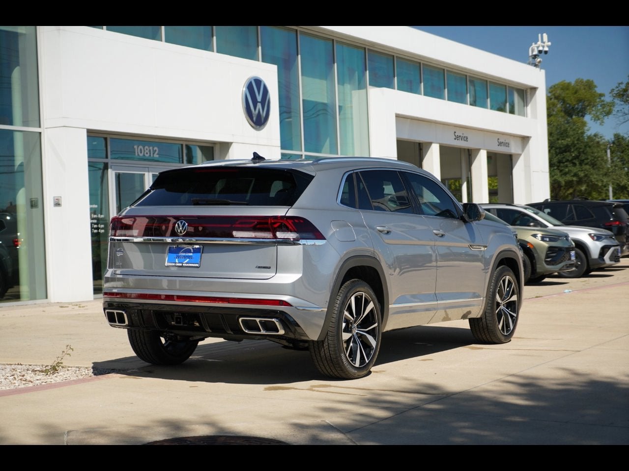 2026 Volkswagen Atlas Cross Sport 2.0T SEL Premium R-Line