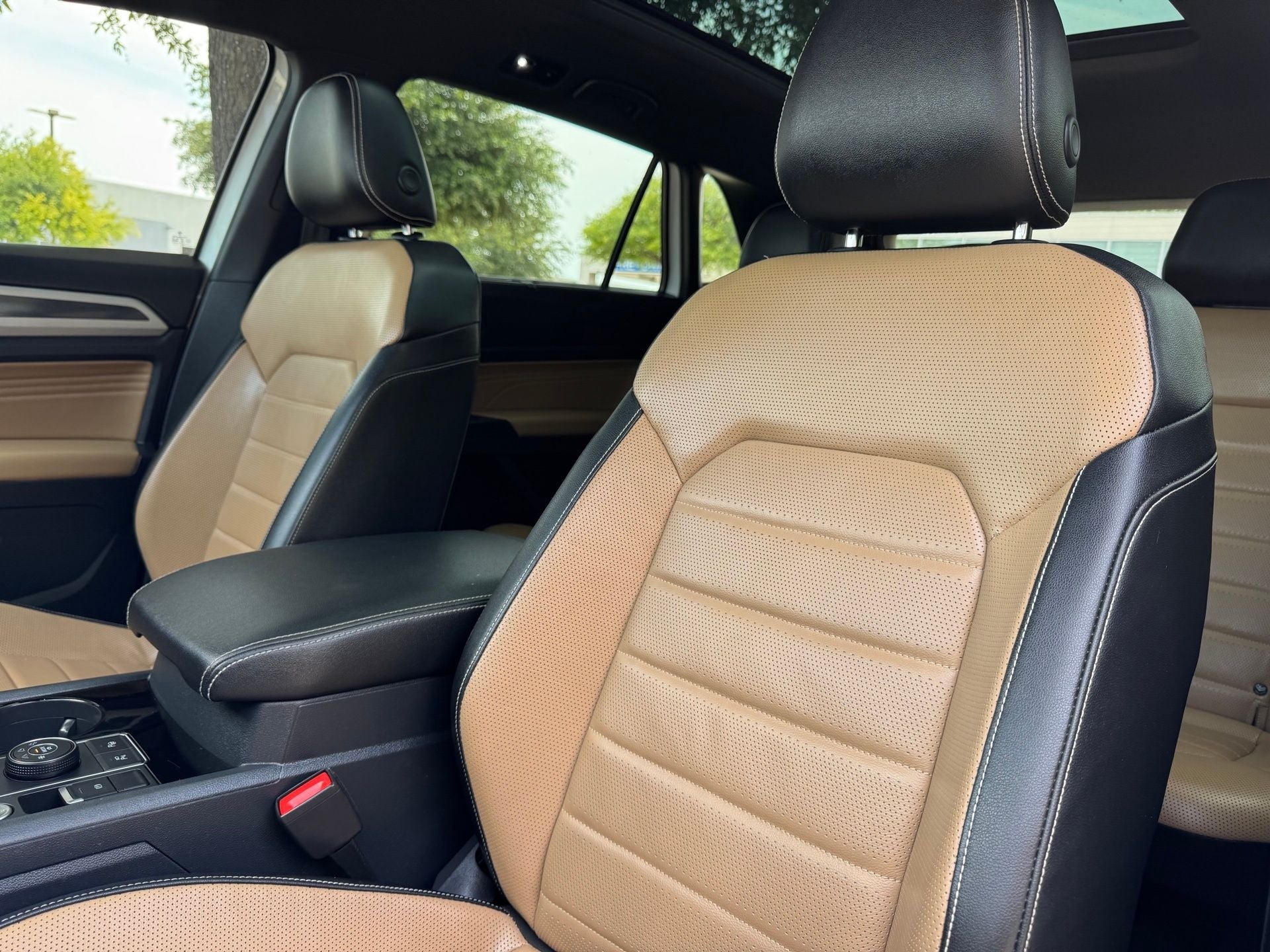2022 Volkswagen Atlas Cross Sport 3.6L V6 SEL Premium R-Line