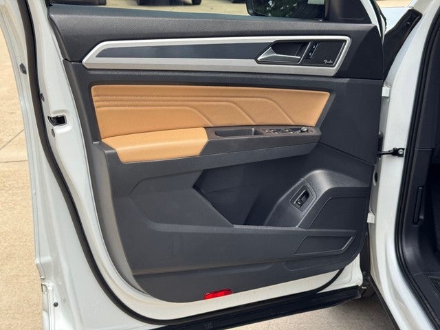 2022 Volkswagen Atlas Cross Sport 3.6L V6 SEL Premium R-Line