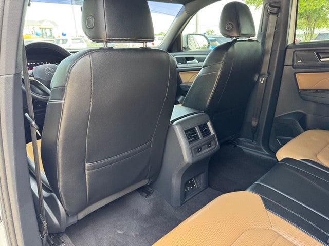 2022 Volkswagen Atlas Cross Sport 3.6L V6 SEL Premium R-Line