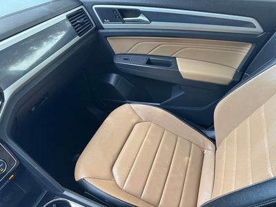 2022 Volkswagen Atlas Cross Sport 3.6L V6 SEL Premium R-Line