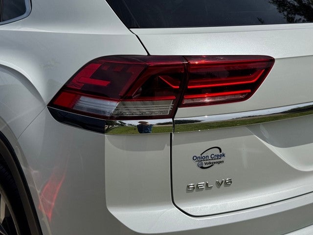 2022 Volkswagen Atlas Cross Sport 3.6L V6 SEL Premium R-Line