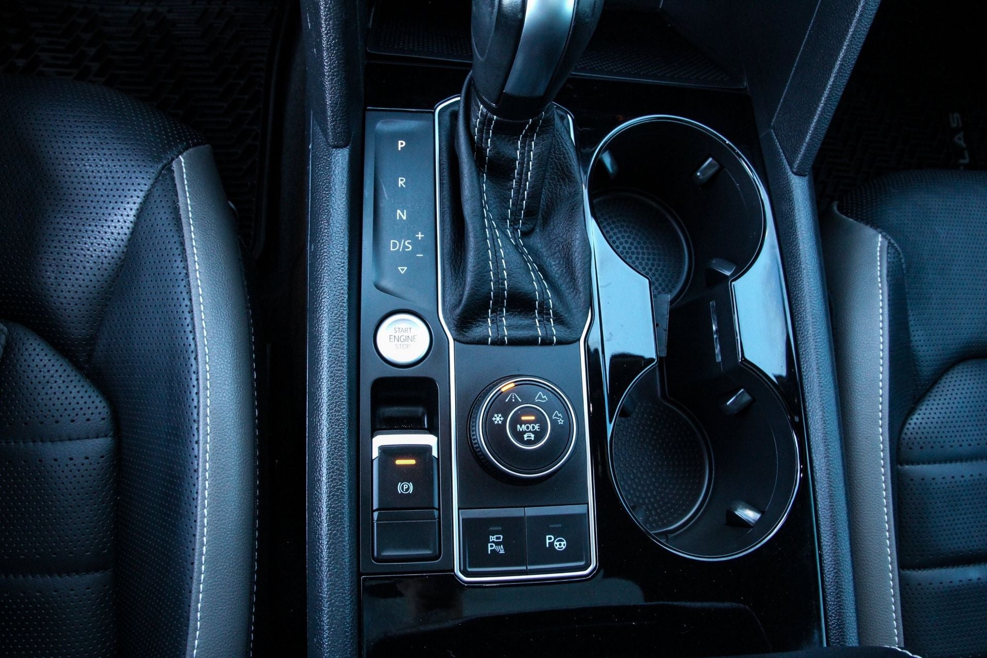 2023 Volkswagen Atlas Cross Sport 3.6L V6 SEL Premium R-Line