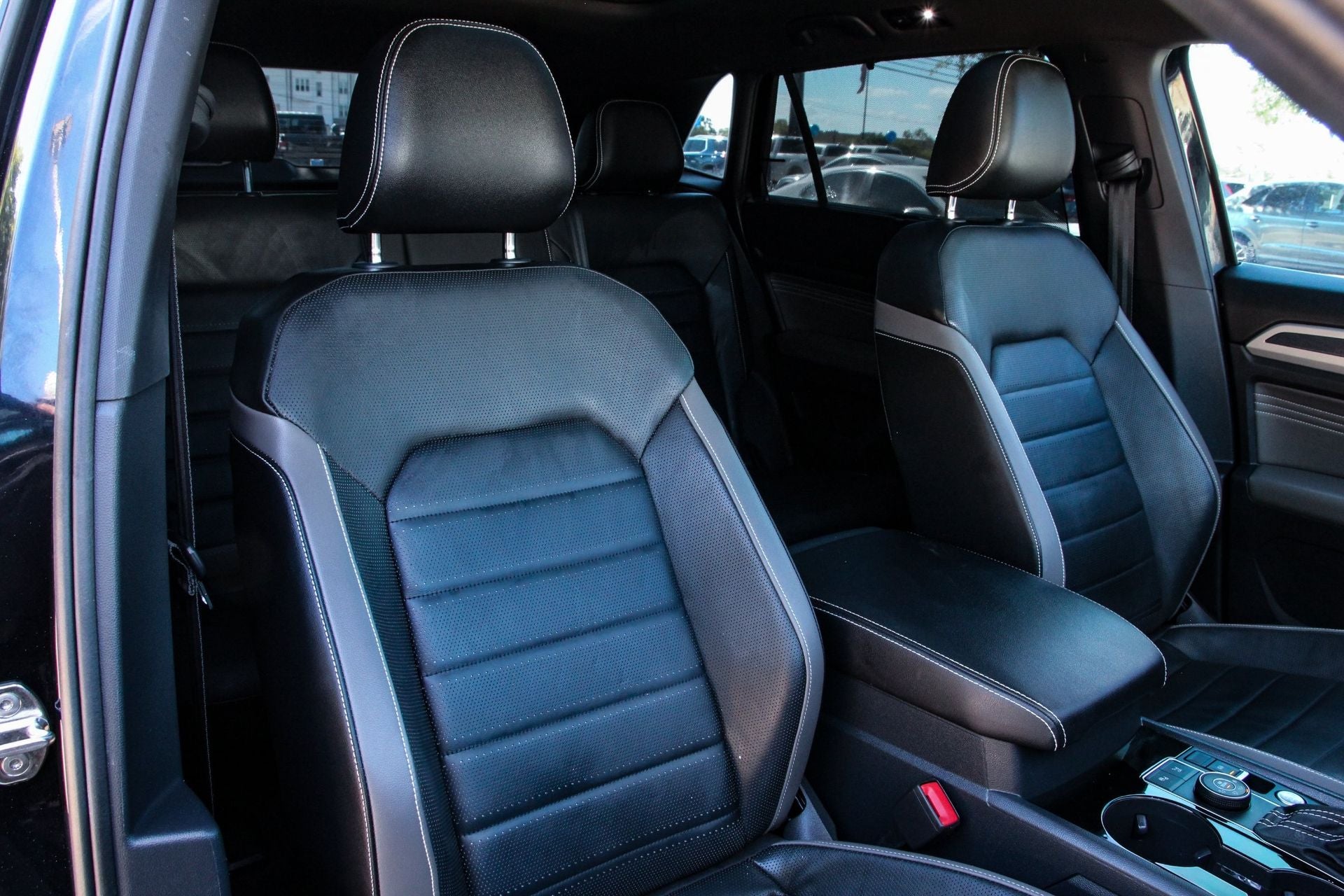 2023 Volkswagen Atlas Cross Sport 3.6L V6 SEL Premium R-Line