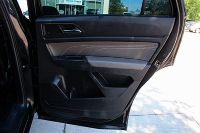 2023 Volkswagen Atlas Cross Sport 3.6L V6 SEL Premium R-Line